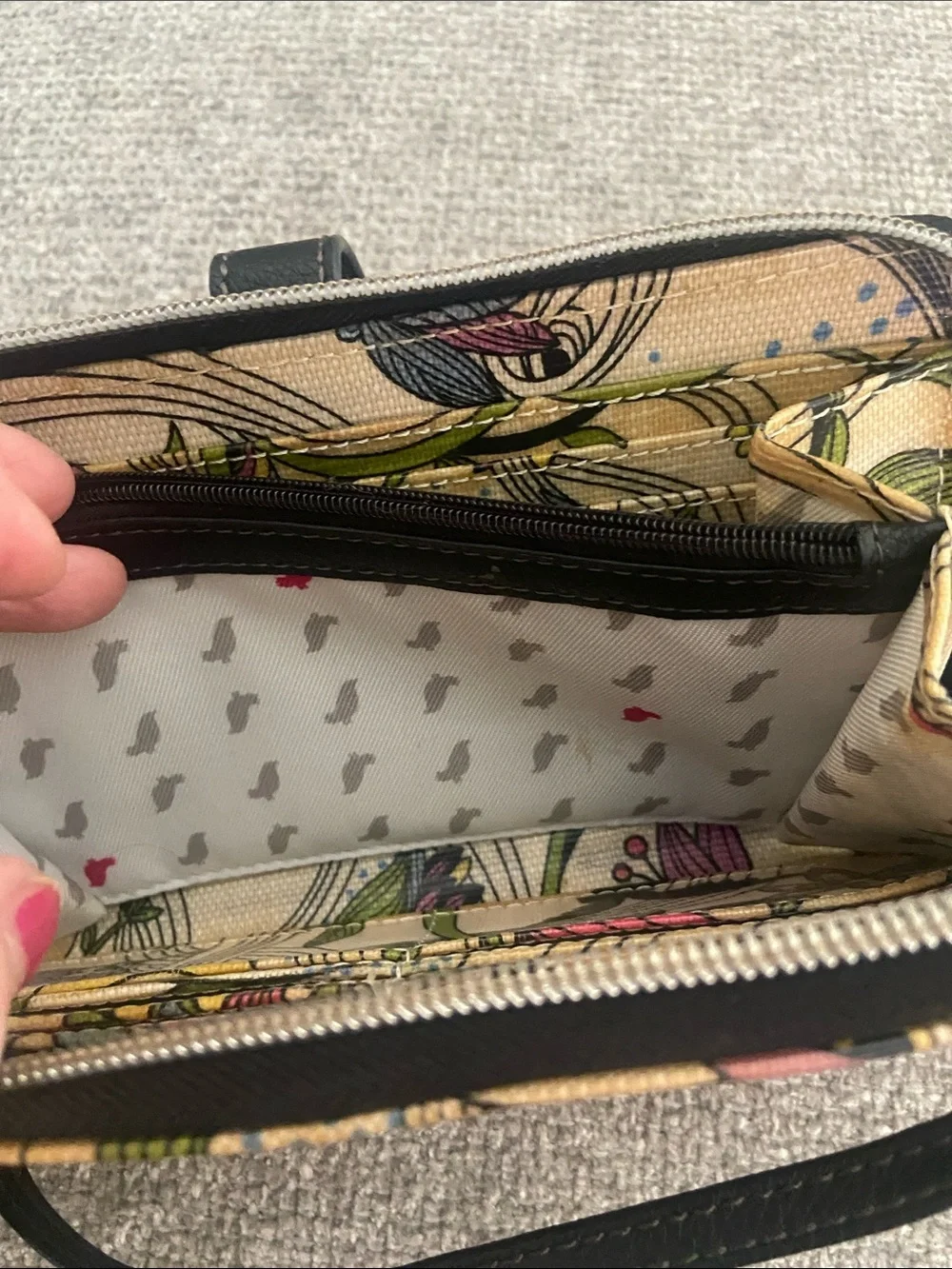 Sakroots Floral Crossbody Wallet - Cream, Pink, Yellow, Green